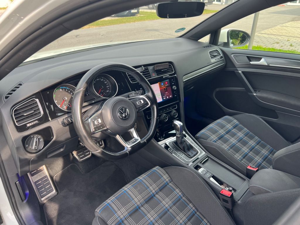 Volkswagen Golf GTE 1,4 TSI eHybrid DSG Navi Pano Leder